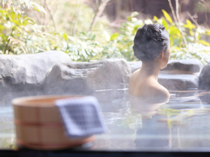 Hot Stone Bath