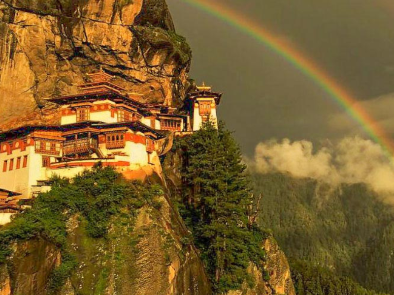 Sunrise at Tiger’s Nest